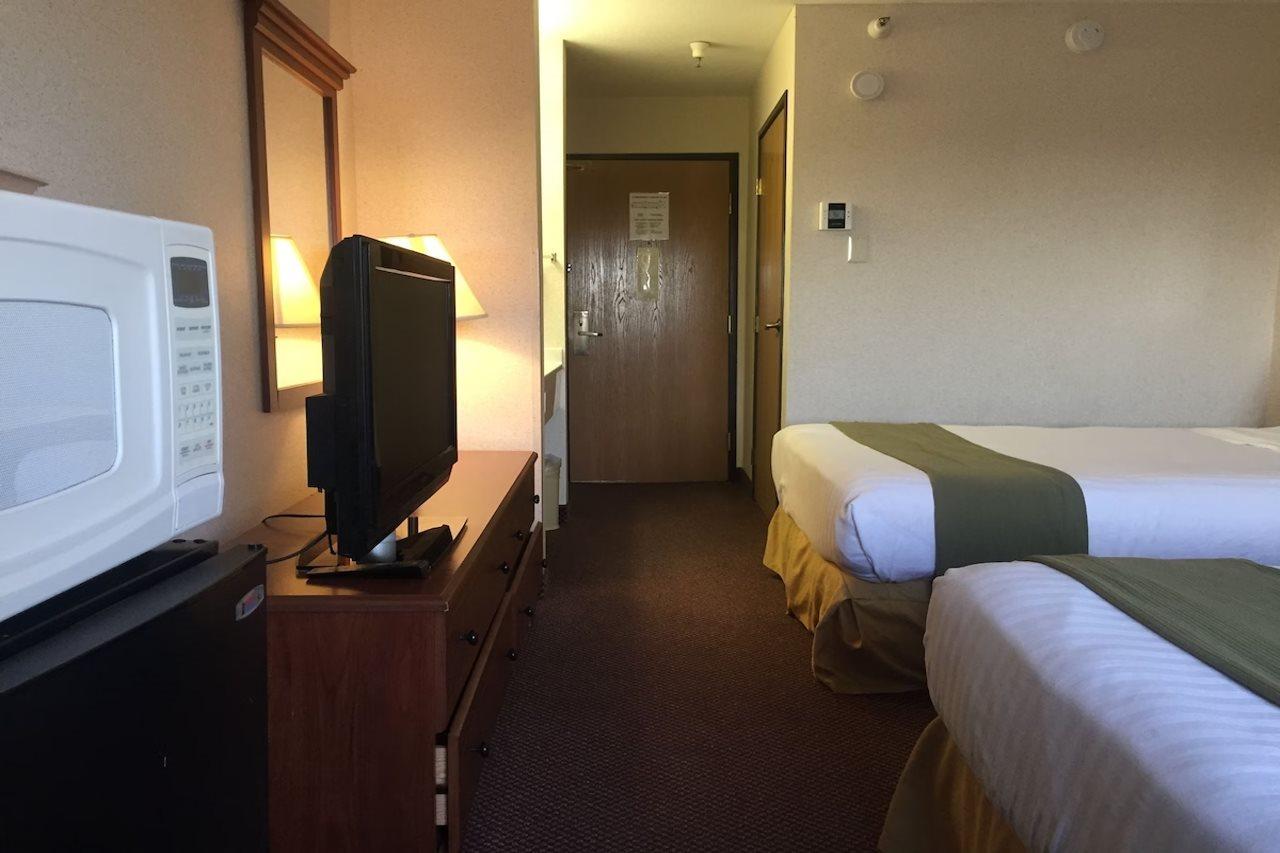 Quality Inn & Suites Willows Esterno foto