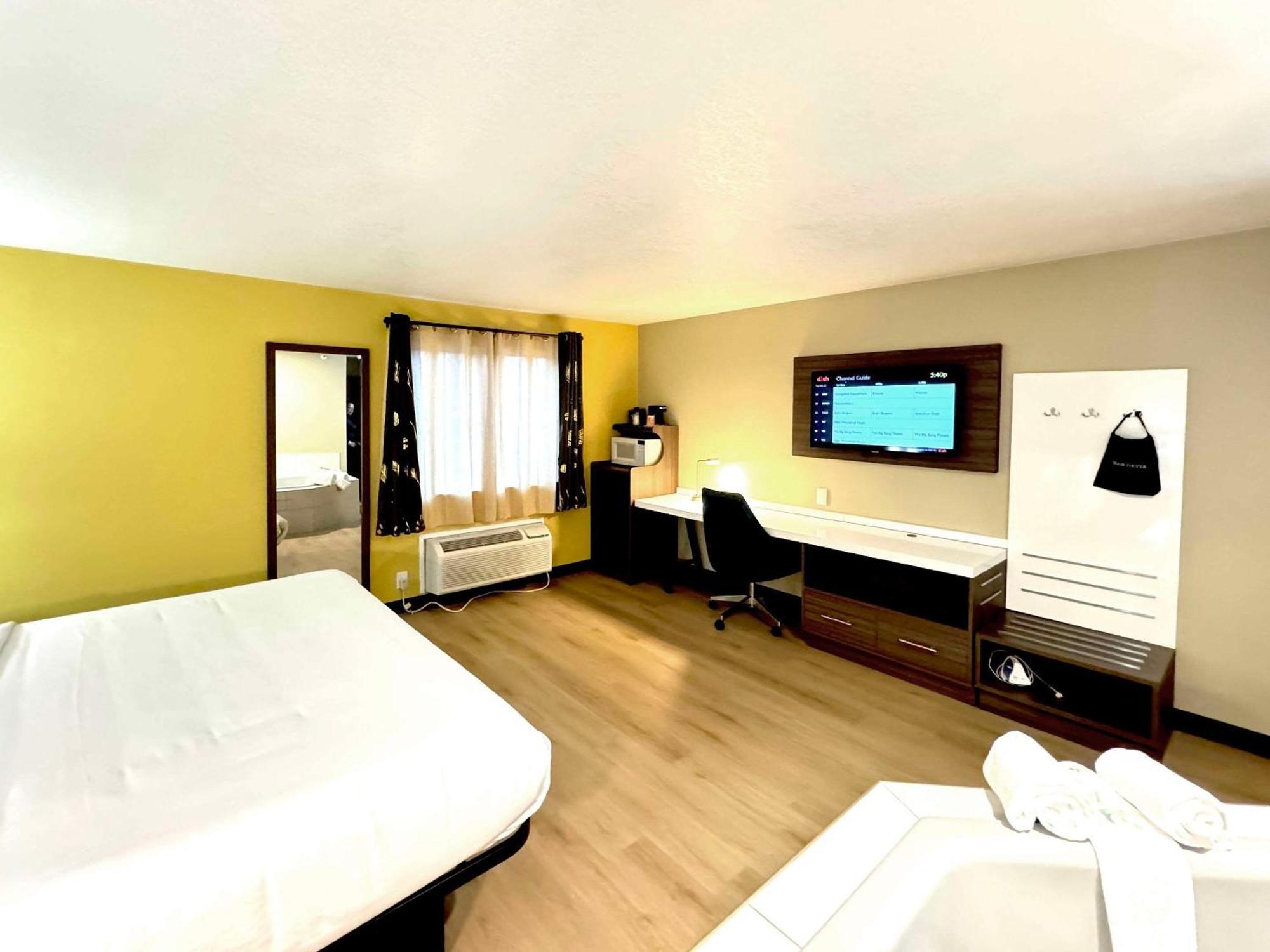 Quality Inn & Suites Willows Esterno foto